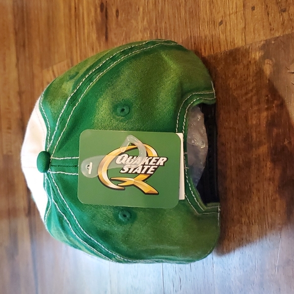 Mens Quaker State distressed green & white snapback hat - Picture 3 of 5
